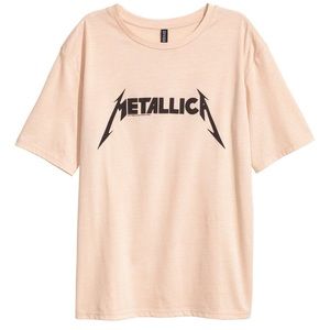 H&M beige tan Metallica rock band tee t-shirt